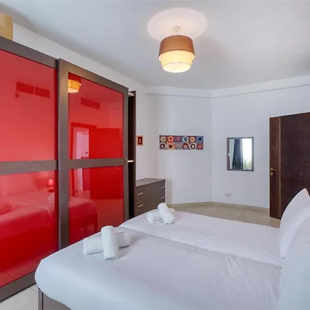 Lejlighed Your Spacious 3br In The Heart Of St'julians By 360 Estates *