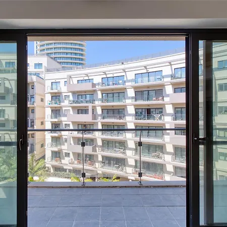 Your Spacious 3br In The Heart Of St'julians By 360 Estates * Saint Julian's