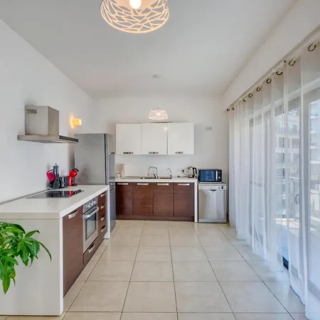 Your Spacious 3br In The Heart Of St'julians By 360 Estates Lejlighed Saint Julian's